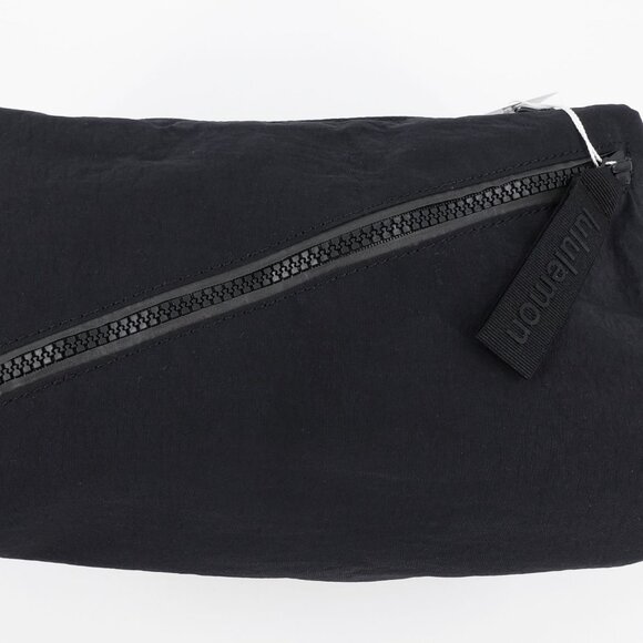 Lululemon Fast Track Bag 2.0 10L Black OS - Picture 7 of 14